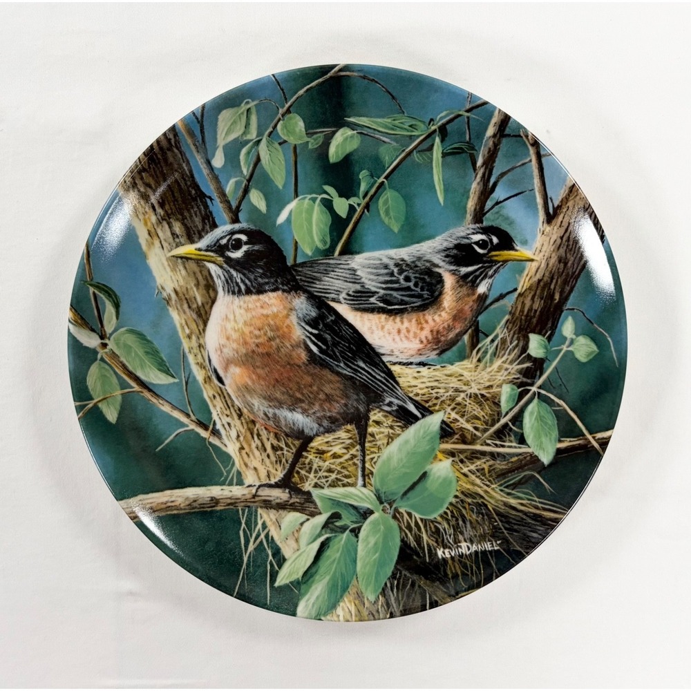 1986 Edwin M Knowles The Robin Collector Plate Kevin Daniel 8.5 Inch Vintage
